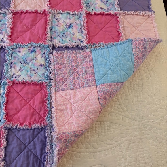 NEW Handmade Patchwork Rag Quilt for Baby, Shower Gift Idea, size approx 29”x39” - Picture 6 of 9